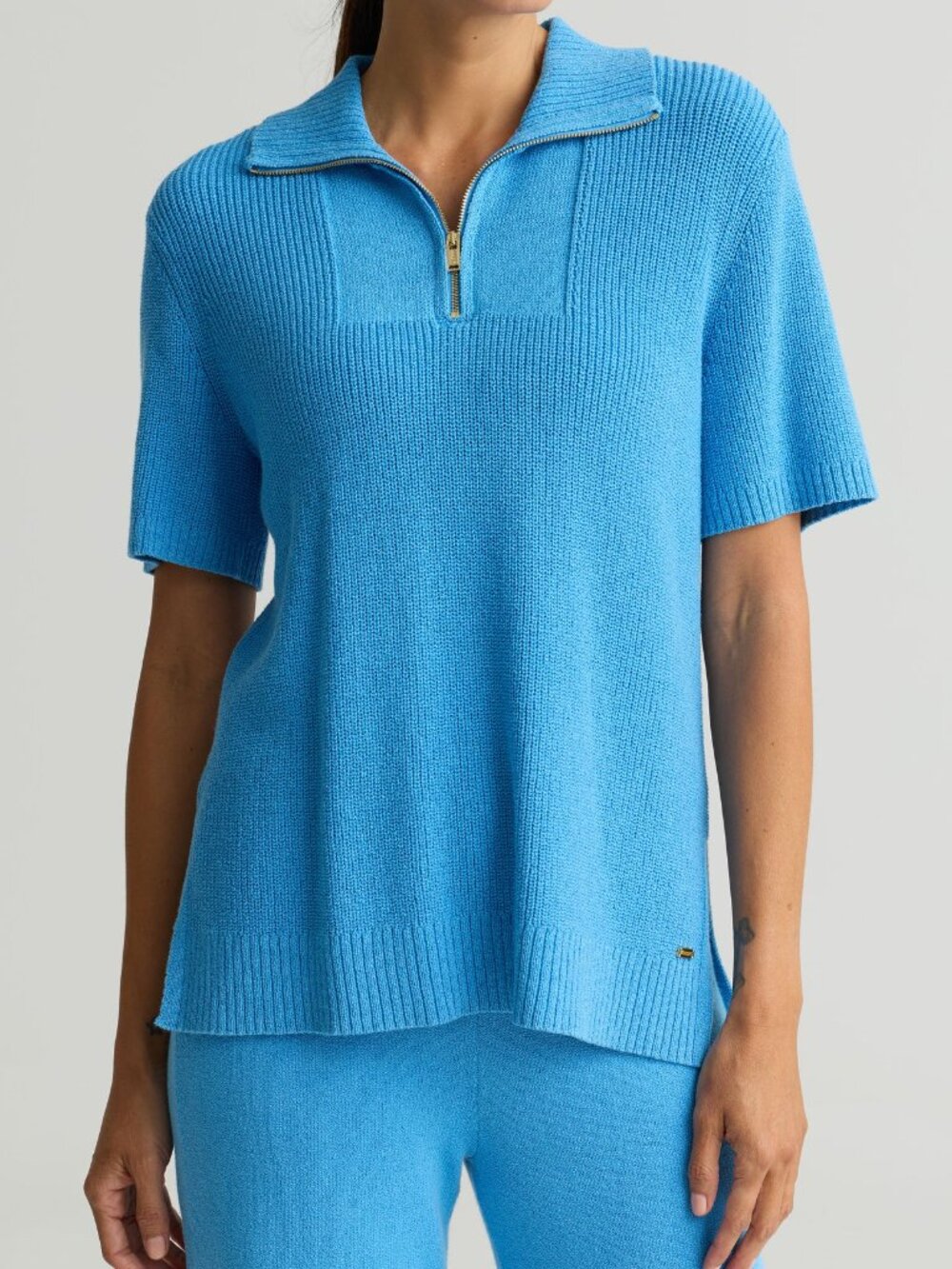 St John Knits 2 piece Top and Pants Set, Aquamarine, L